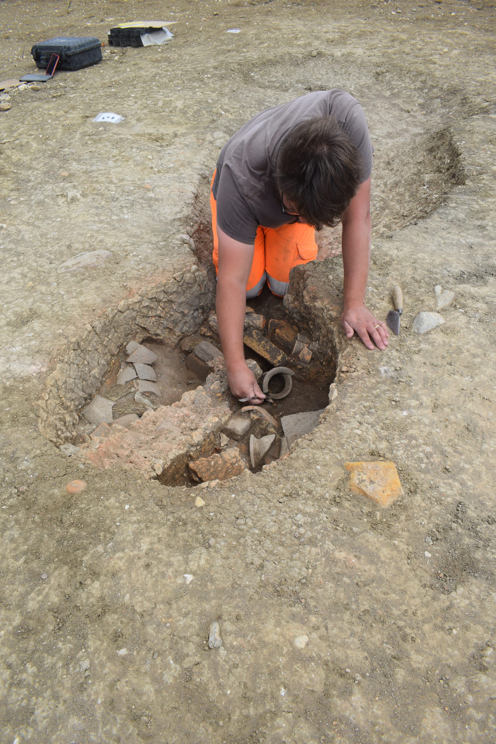 Featured image for “Wintringham’s fascinating Roman past and unusual cemetery brought to light in new episode of BBC’s Digging for Britain”